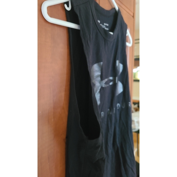 NWOT Under Armour Tank Top - Picture 3 of 4